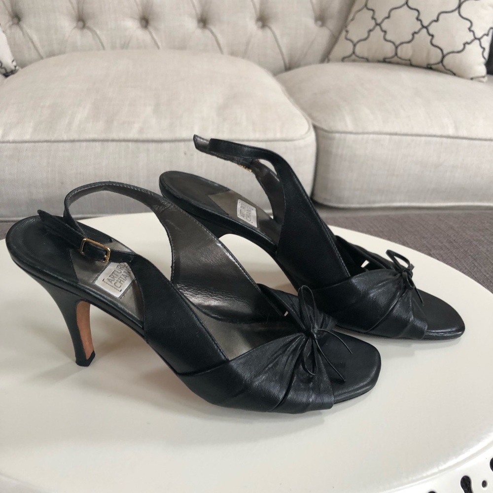 Arturo Chiang Black Leather Sling Back